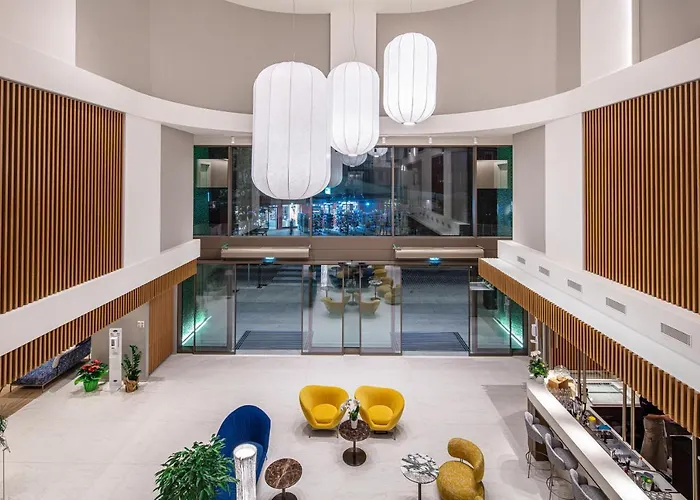 Hotel The One - & 5*