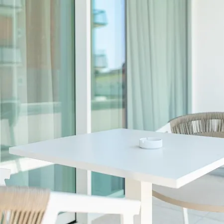 The One - & Hotel 5*