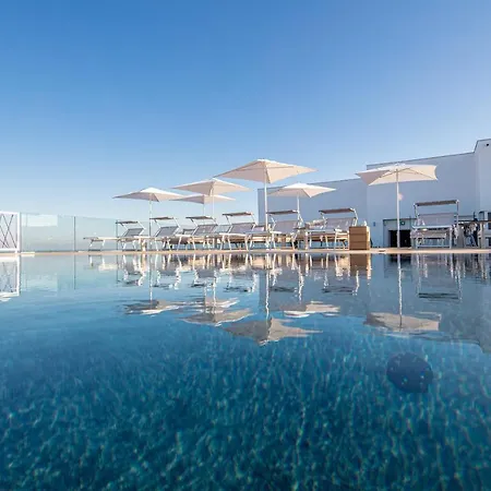Hotel The One - & 5*