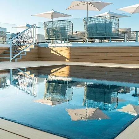 The One - & Hotel 5*