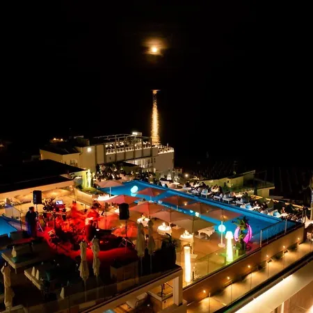 The One - & Hotel 5*