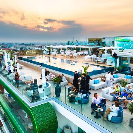 Hotel The One - & 5*