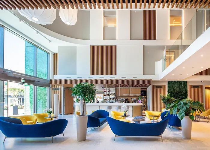 The One - & Hotel 5*