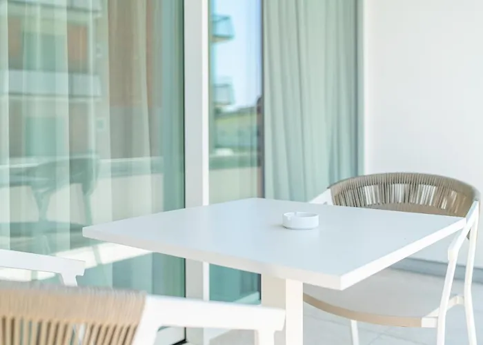 The One - & Hotel 5*