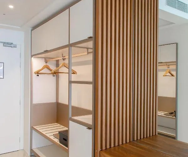 Hotel The One - & 5*