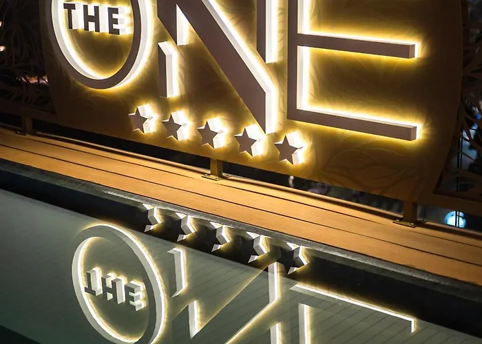 Hotel The One - & 5*